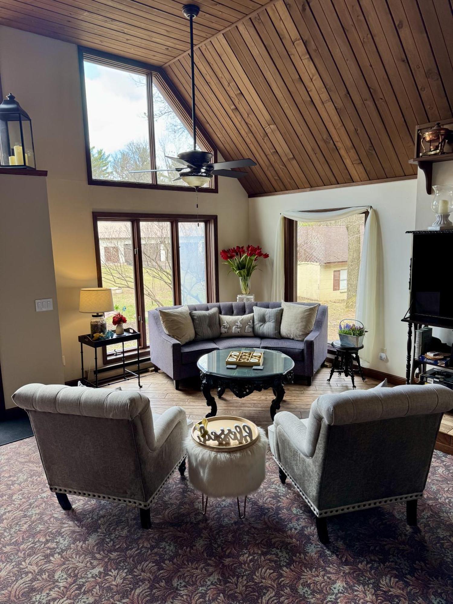 Otter Creek Eau Claire Bed & Breakfast