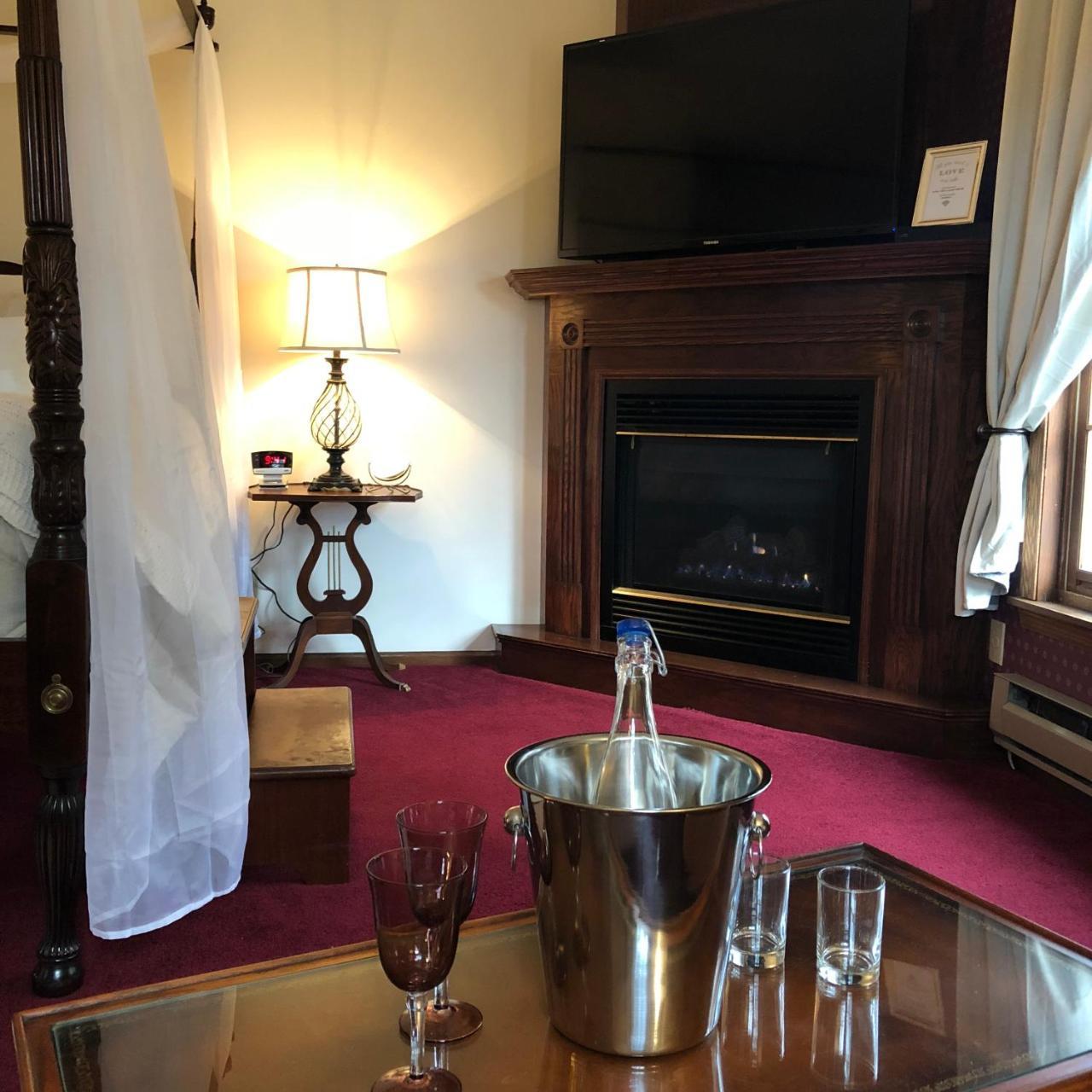 Bed & Breakfast Otter Creek Eau Claire Altoona